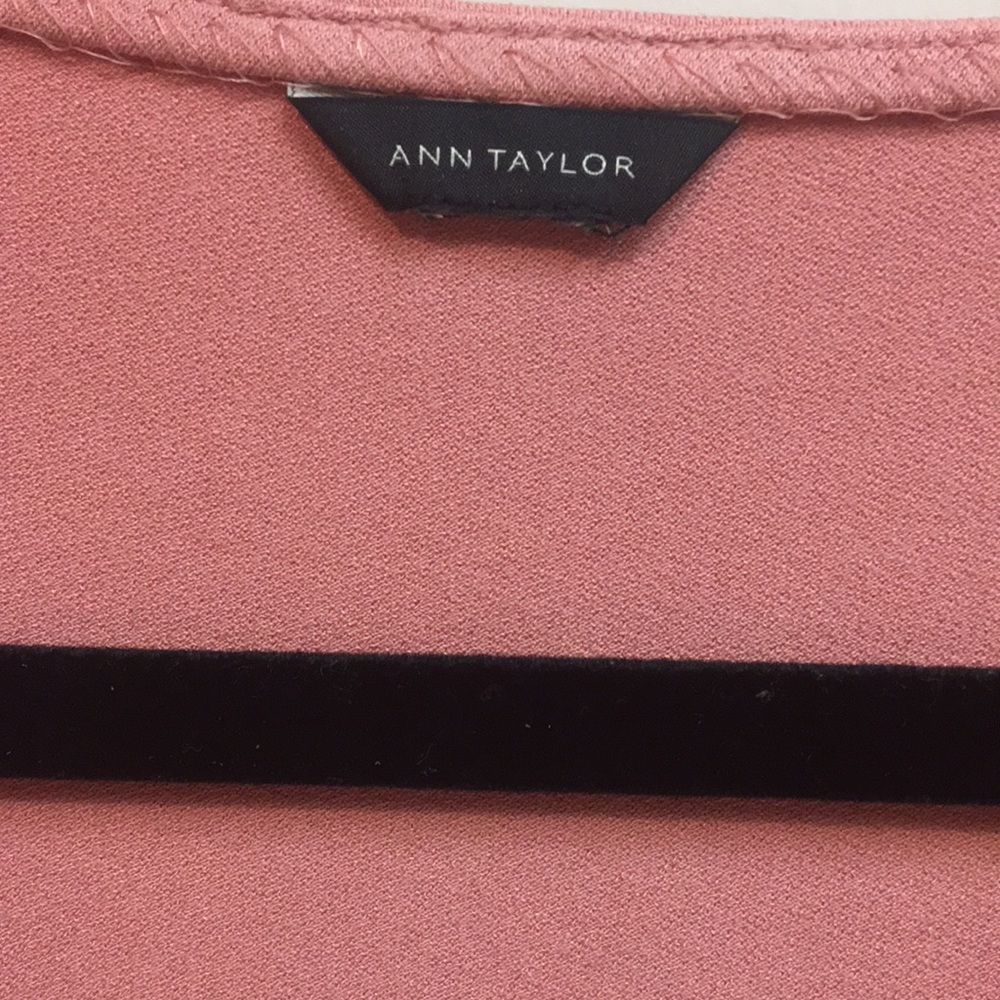 Elegant Salmon Drape Knit Top - Picture 2 of 4
